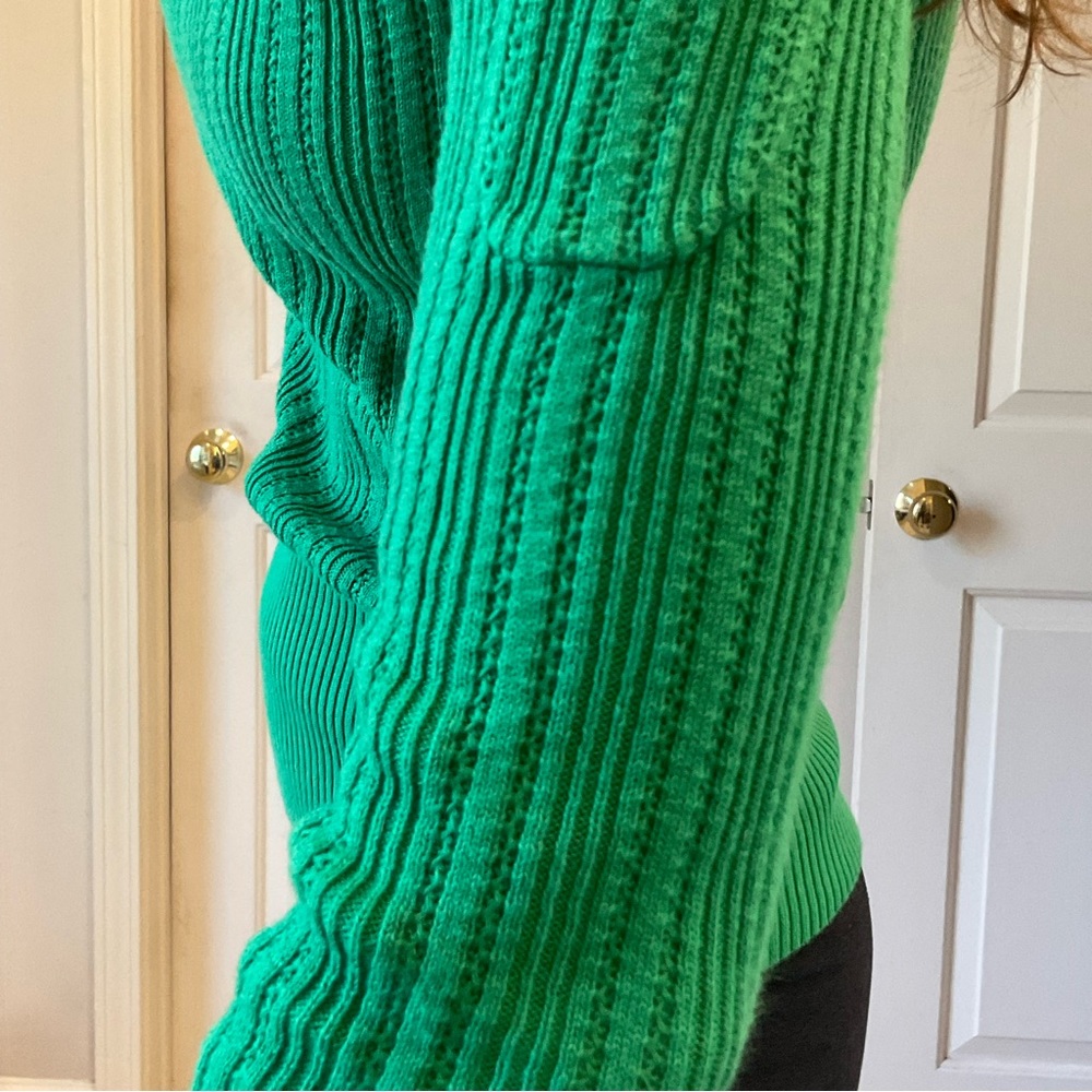 FREE with purchase: Old Navy bright green long-sleeve top. 100% cotton. Size S - Picture 7 of 9